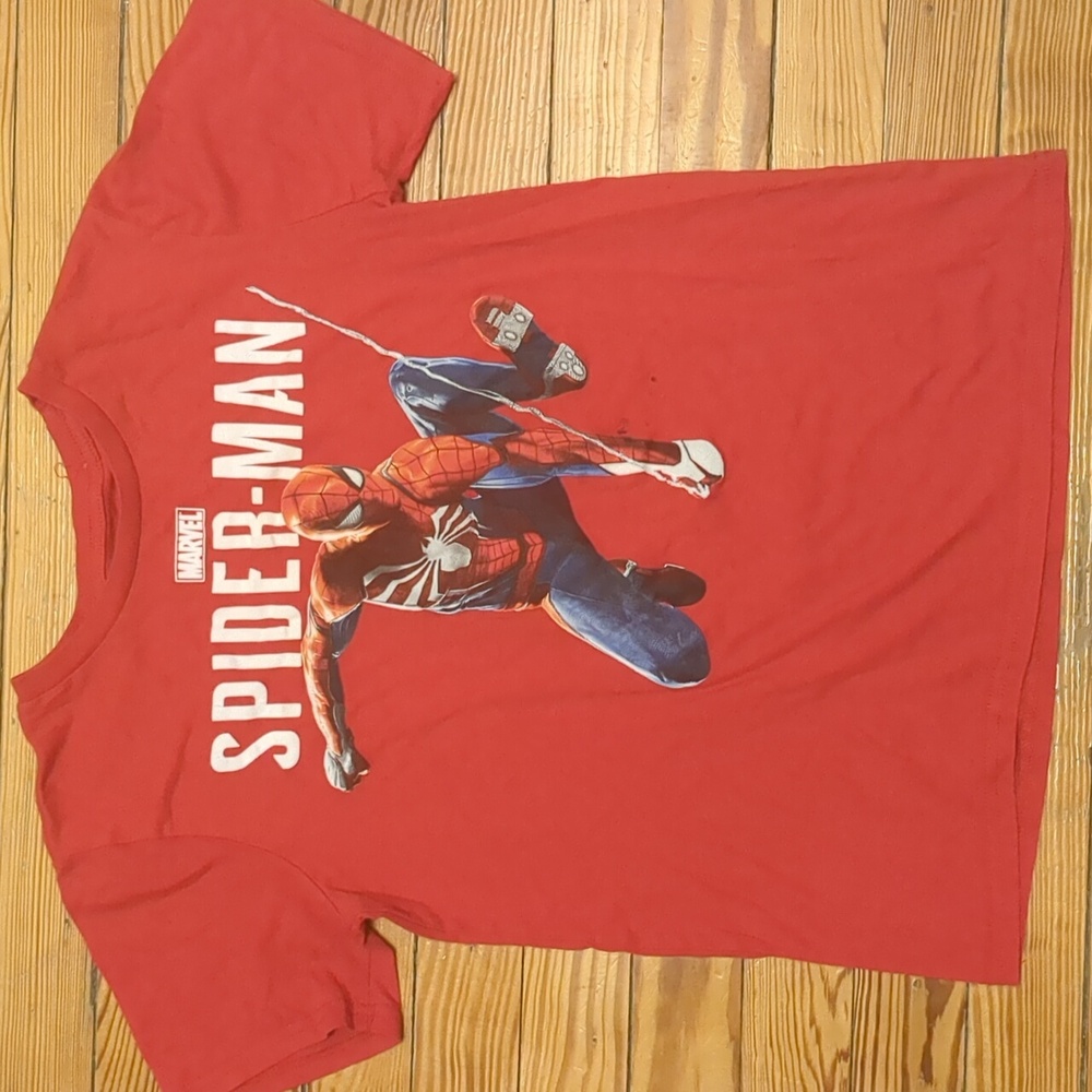 Red Marvel Spider-Man shirt, size XL kids